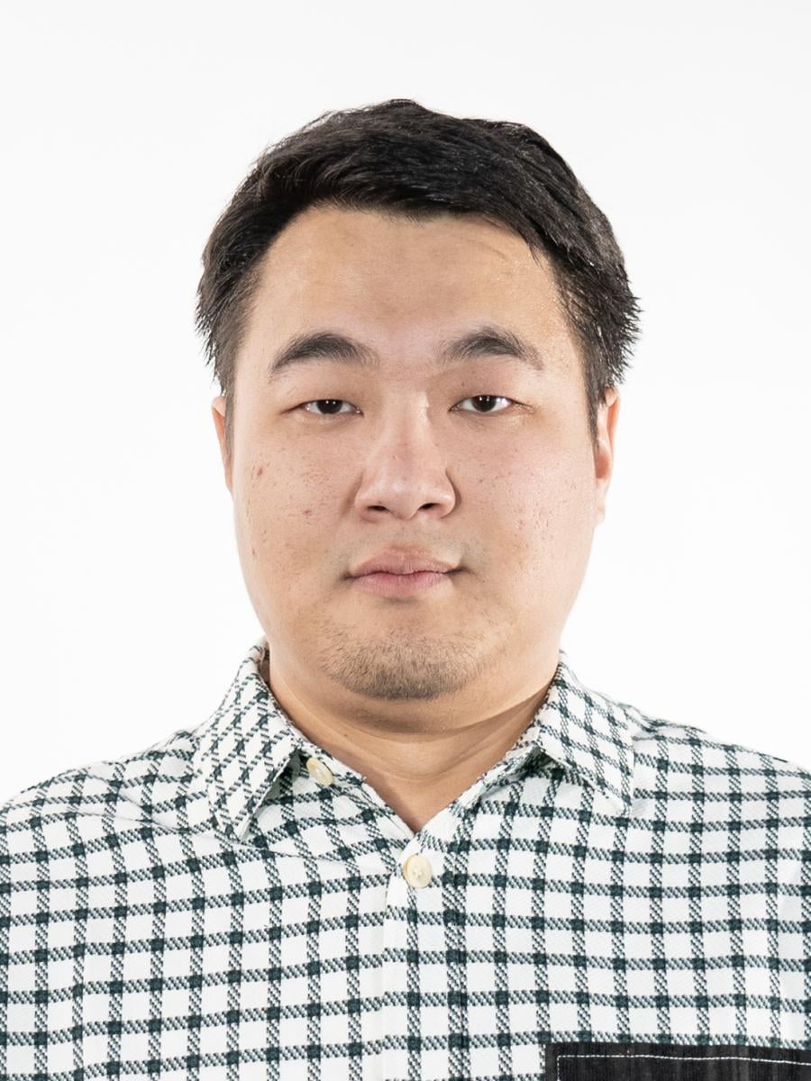 МӨНХБАТ А — Багш